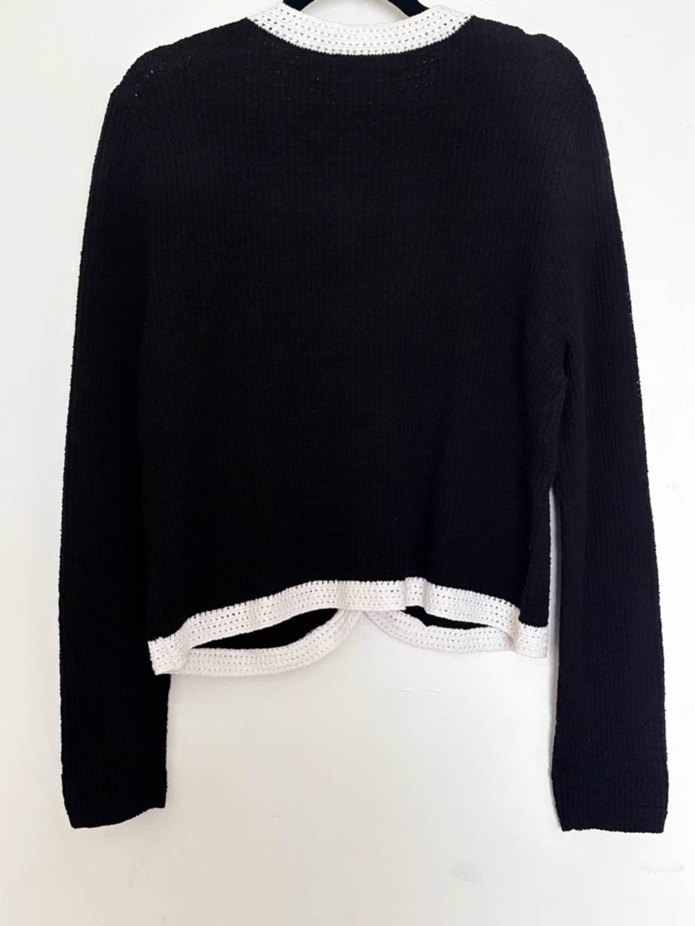 Ann Taylor Colorblock Sweater Jacket NWT| Black Cream Trim|Gold Buttons | Size L - Picture 3 of 5
